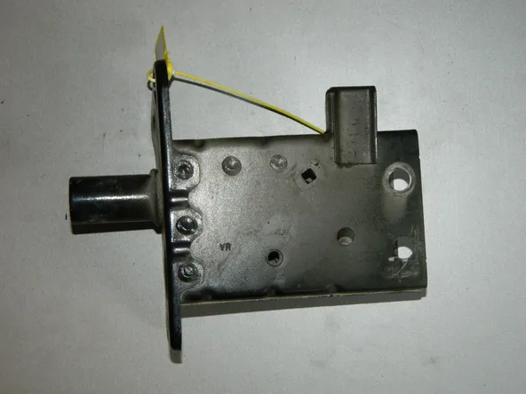 Кронштейн лонжерона HYUNDAI EQUUS VI (Б/У) 40940145