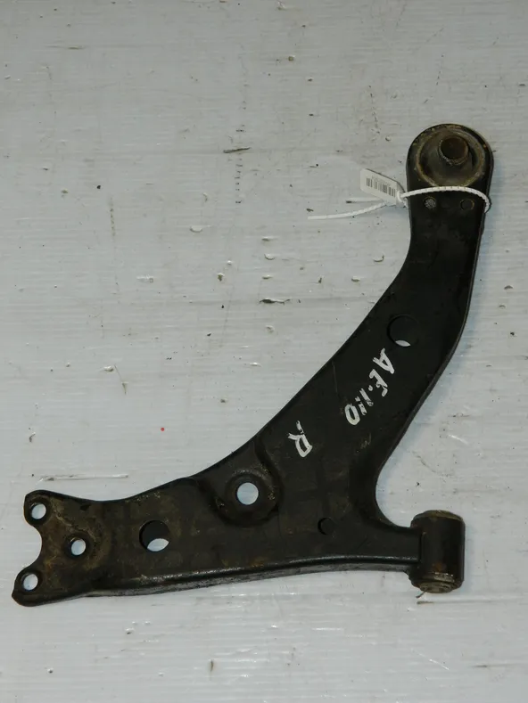 Рычаг подвески TOYOTA COROLLA AE110 Перед Прав (Контрактный) 45992564