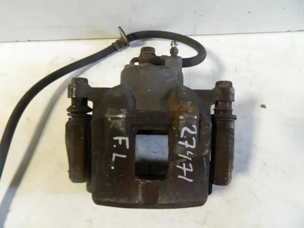 Суппорт TOYOTA PORTE NNP10 Перед Лев (Контрaктный)