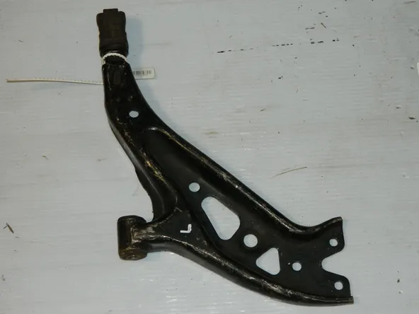 Рычаг подвески TOYOTA STARLET EP91 Перед Лев (Контрактный) 45992881