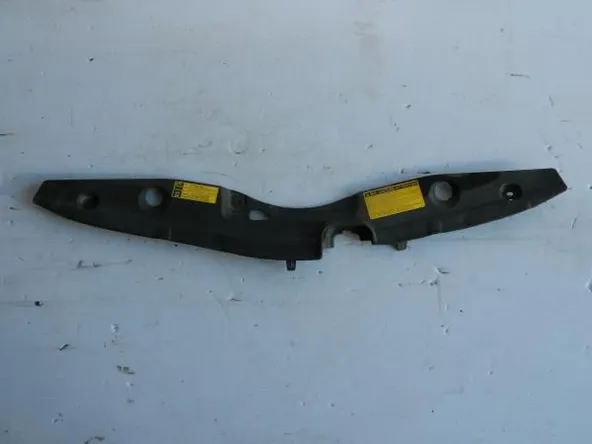 Накладка на телевизор TOYOTA PRIUS ZVW30 (Контрактный)