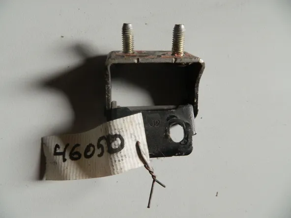 Петля двери CHEVROLET LACETTI J200 Прав (Б/У)