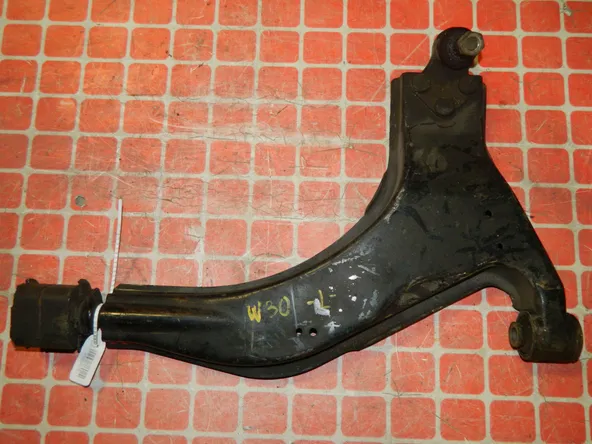 Рычаг подвески NISSAN LARGO W30 Перед Лев (Контрактный) 45980976