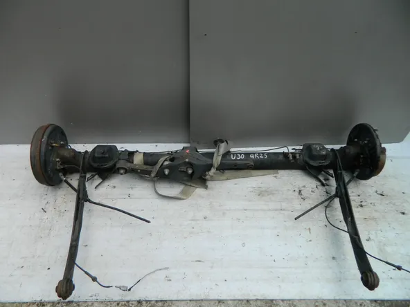 Балка подвески NISSAN PRESAGE U30 Зад (Контрактный) 40951502