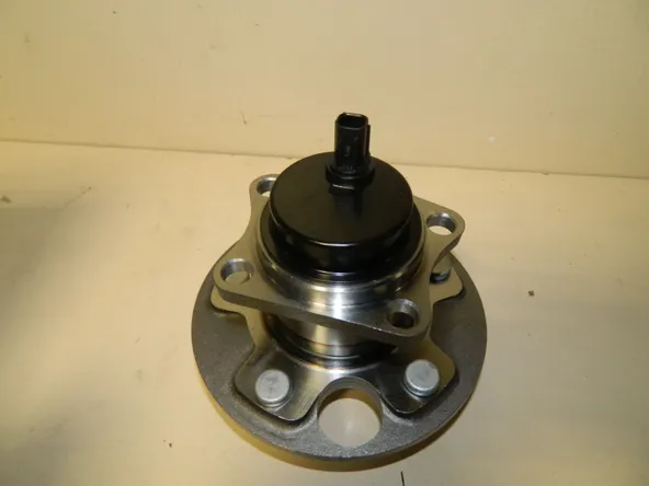 Ступица GENERAL PARTS 4245012090 TOYOTA AURIS E15, TOYOTA COROLLA E15 2006-