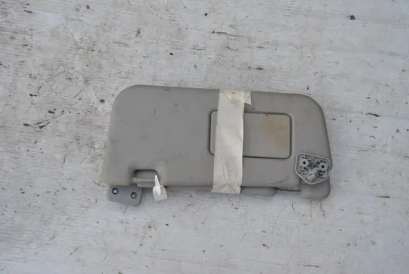 Козырек солнцезащитный MITSUBISHI COLT Z32A Прав Лев (Б/У) 45992461