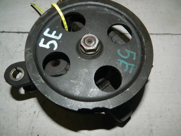 Гидроусилитель руля TOYOTA 5EFE (Контрактный) 79768381