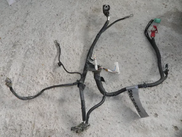 Клемма аккумулятора (+) SUBARU FB20 (Контрактный) 10205705