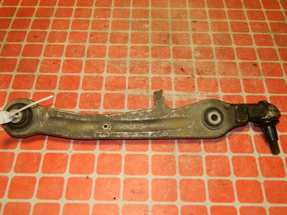 Рычаг подвески AUDI A8 4E2 Перед Низ (Контрактный) 45980892 4E0407155C