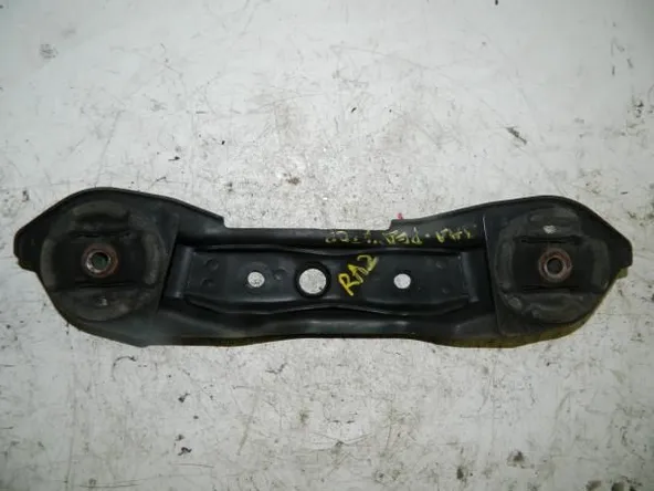 Подушка редуктора HONDA ODYSSEY RA2 (Контрактный)