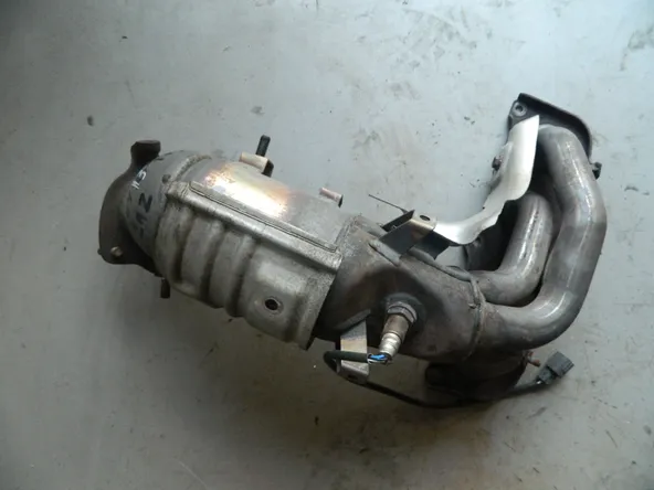 Катализатор TOYOTA CAMRY ACV30 2AZFE (Контрактный) 3779100004