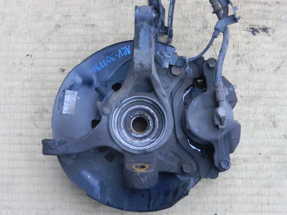 Ступица TOYOTA CAMRY ACV30 Перед Лев (Контрактный) 37791722