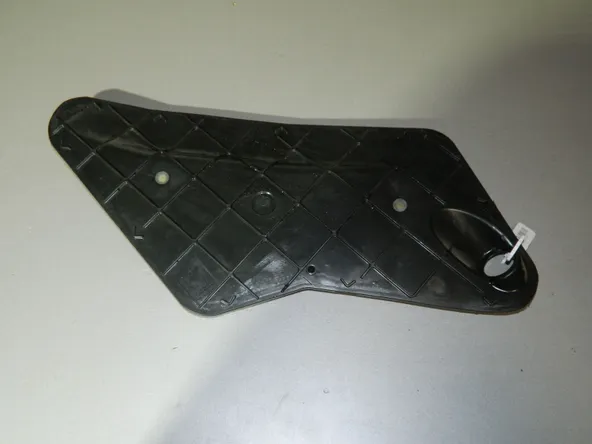 Заглушка обшивки двери AUDI Q7 4L Зад Прав (Б/У)