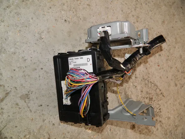 Блок управления NISSAN X-TRAIL T31 (Контрактный) 1102640252