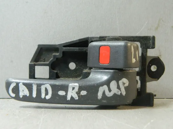 Ручка двери внутренняя TOYOTA CALDINA ST210 Прав (Контрактный) 81528401