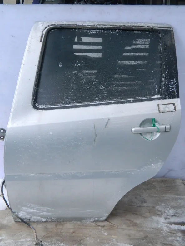 Дверь DAIHATSU YRV M201G Зад Лев (Контрактный) 81540748