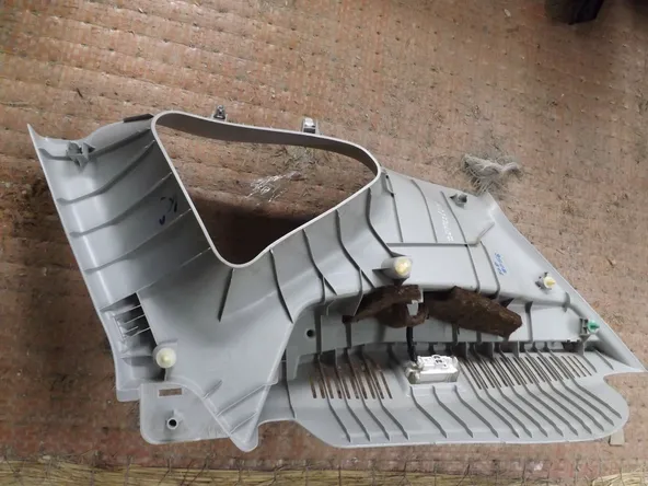 Обшивка багажника NISSAN DUALIS J10 Верх Зад Лев (Контрактный) 1022330027