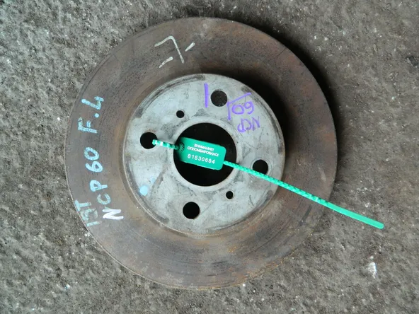 Диск тормозной TOYOTA IST NCP61 Перед (Контрактный) 81530684