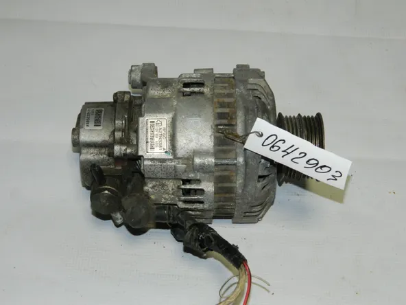 Генератор MAZDA BONGO SKF2M RF (Контрактный)