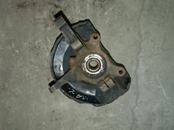 Ступица MITSUBISHI LANCER CS5W Перед Лев (Контрактный) 79591189