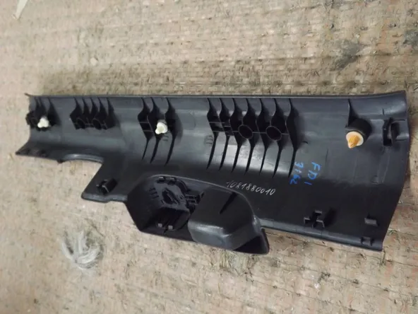 Накладка порога внутренняя HONDA CIVIC FD1 Перед Прав (Контрактный) 1081880012