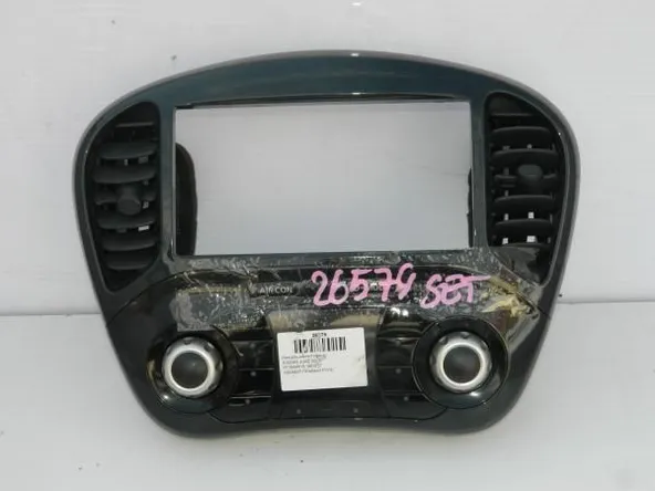 Консоль магнитолы NISSAN JUKE YF15 HR12 (Контрактный) 81540448