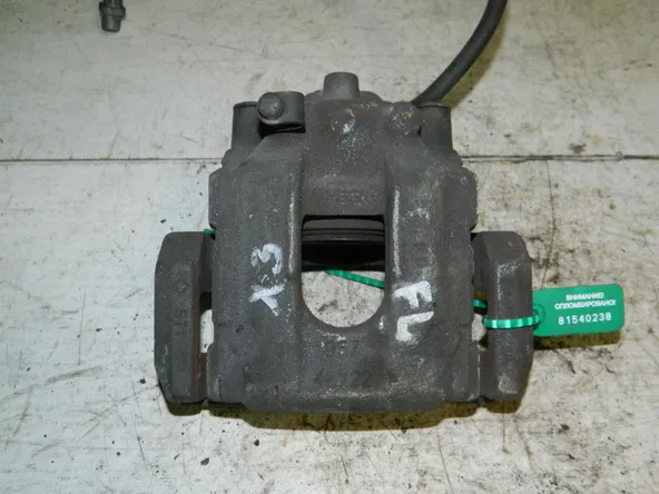 Суппорт BMW X3 E83 Зад Лев (Контрактный) 81540238