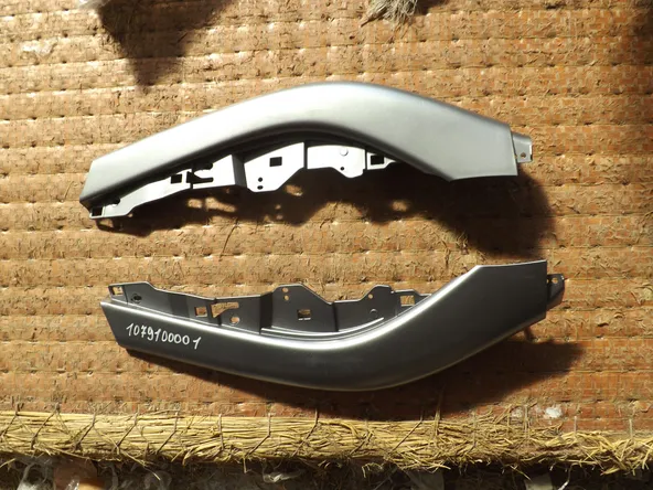 Накладка центральной консоли MITSUBISHI OUTLANDER CW5W Пара (Контрактный) 1079100001