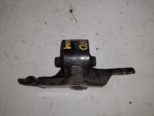 Подушка двигателя TOYOTA CARINA AT190 4AFE (Kонтрактный)