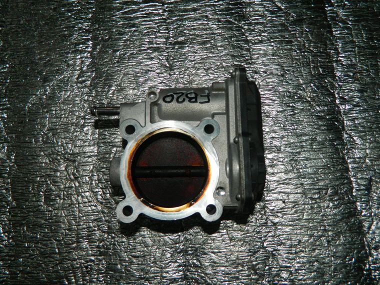 Дроссельная заслонка SUBARU FB20 (Контрактный) 27117606