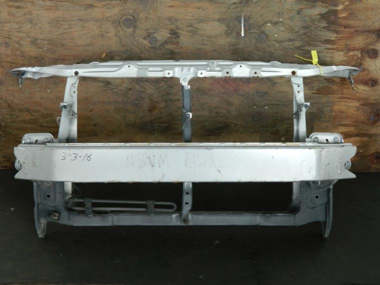 Рамка радиатора TOYOTA IPSUM ACM21 (Контрактный) 94584215