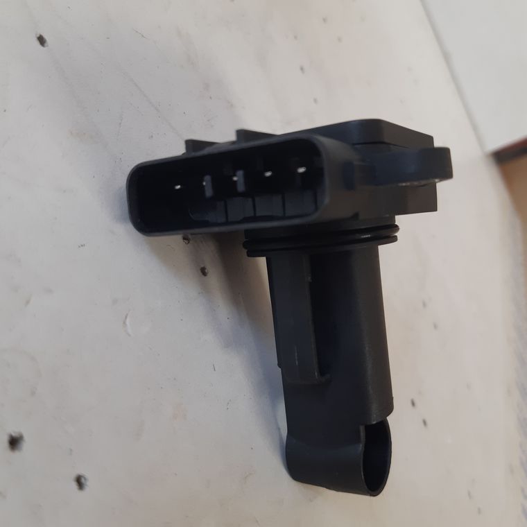 Датчик расхода воздуха GENERAL PARTS AC004 1NZFE, 1SZFE, 2NZFE, 1MZFE, 3MZFE