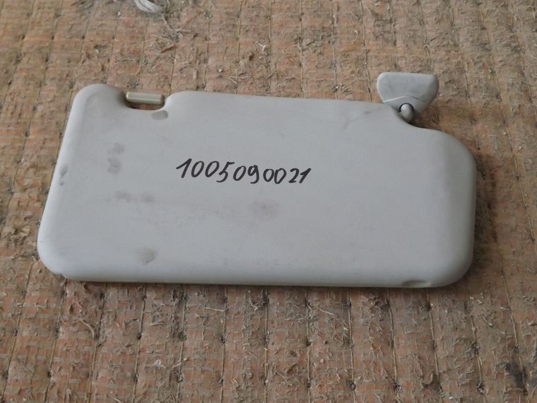 Козырек солнцезащитный NISSAN JUKE YF15 Пара (Контрактный) 1005090021