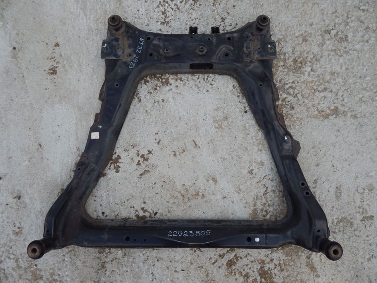 Балка под ДВС NISSAN X-TRAIL T32 (Контрактный) 22923805