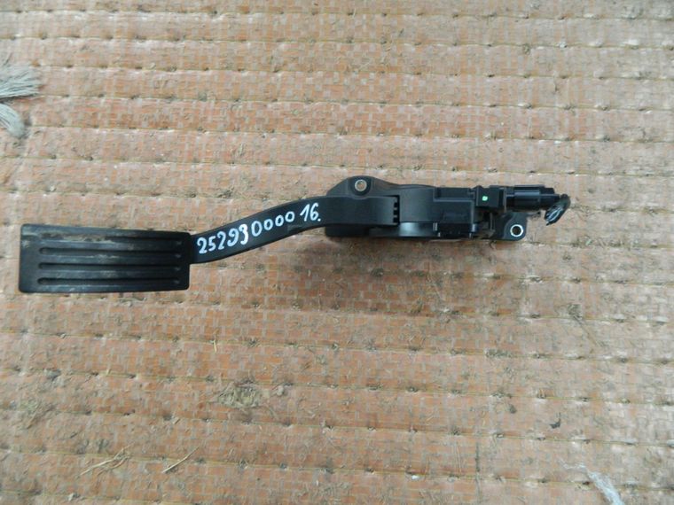Педаль газа MAZDA AXELA BLEFP (Контрактный) 25293000016