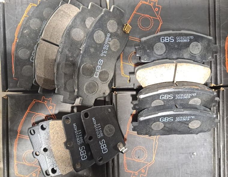 Колодки тормозные GBS GC01183D NISSAN ALMERA 00- / PRIMERA 99-01
