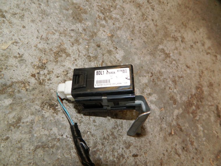 Блок управления дверьми MAZDA MAZDA3 BL (Контрактный) 1042560352