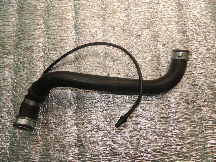 Патрубок радиатора MERCEDES-BENZ E-Class W211 272.943 (Контрактный) 28588614