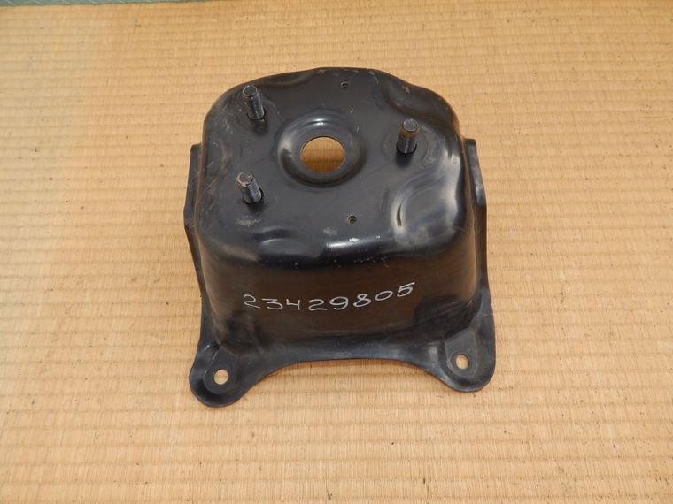 Крепление запасного колеса SUZUKI ESCUDO TDA4W (Контрактный) 23429805