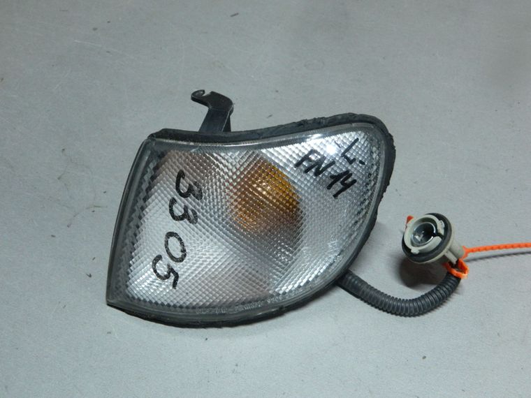 Габарит NISSAN PULSAR FN14 Перед Лев 3305 (Контрактный) 72367096
