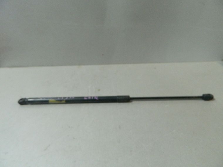 Амортизатор багажника MAZDA DEMIO DY3W (Контрактный) 81528976