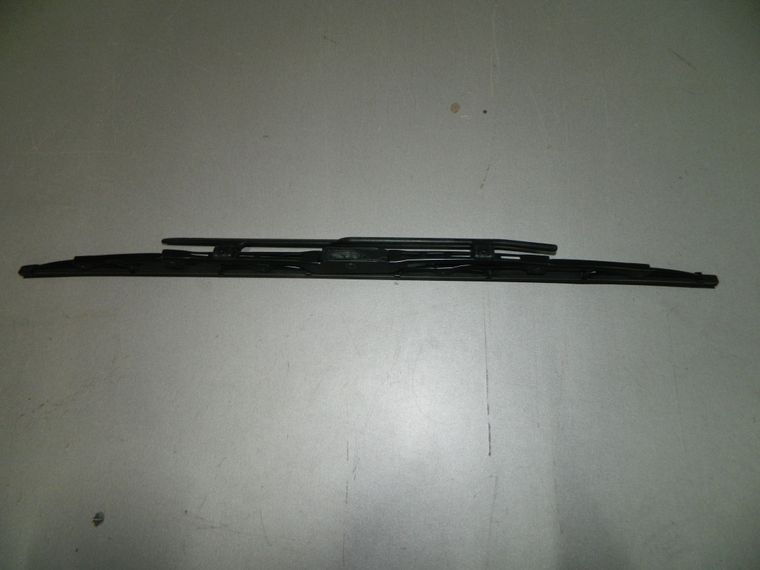Щетка стеклоочистителя TOYOTA 85212YZZCR TOYOTA CAMRY, COROLLA, LAND CRUISER, LEXUS LX570