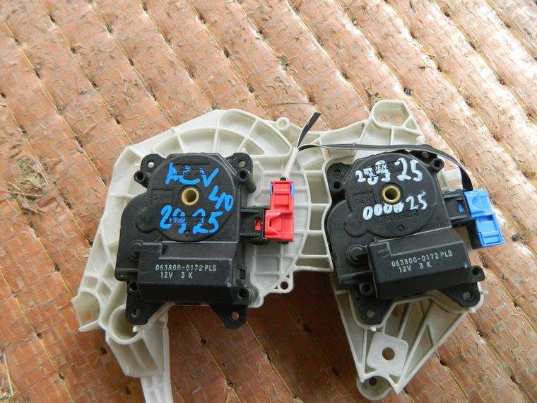 Моторчик заслонки печки TOYOTA CAMRY ACV40 (Контрактный) 28925000025