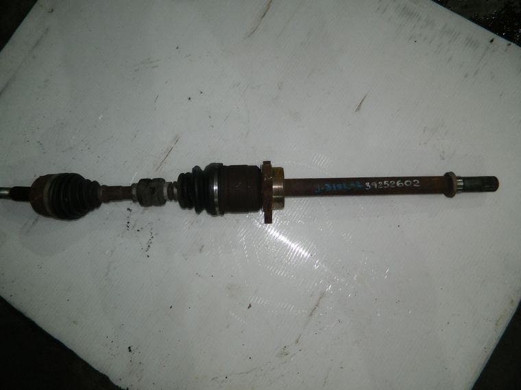 Привод NISSAN TEANA J31 Перед Прав (Контрактный) 39252602