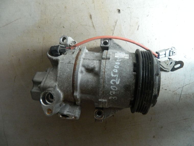 Компрессор кондиционера TOYOTA SIENTA NCP81 (Контрактный) 3702500006