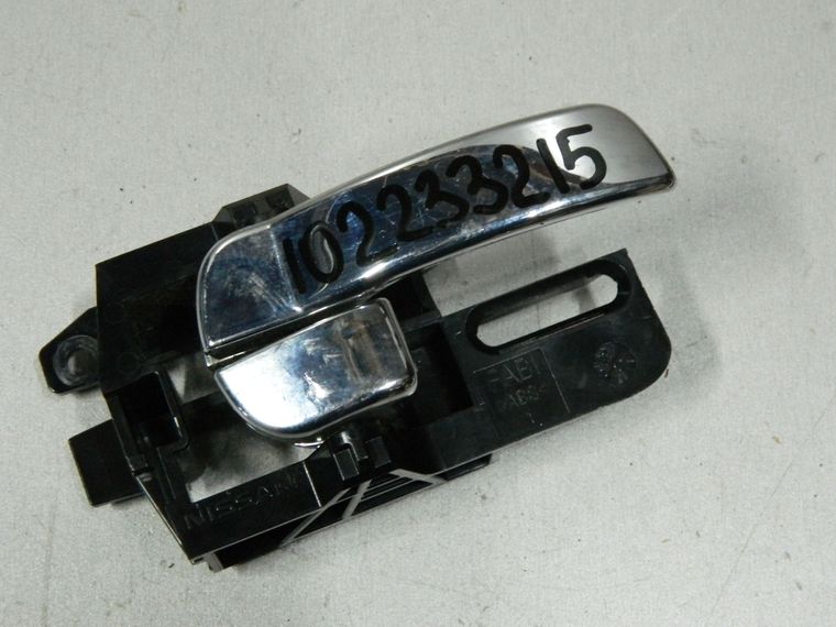 Ручка двери NISSAN QASHQAI J10 Перед Прав (Контрактный) 102233215