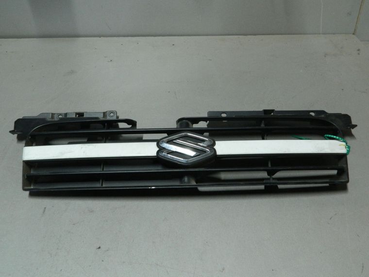 Решетка радиатора SUZUKI SWIFT HT51S (Контрактный) 81540838