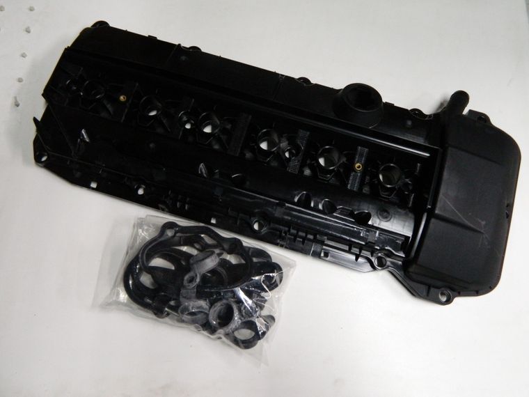 Крышка клапанная GENERAL PARTS 11127512840 BMW X3 05- E83 M54B25