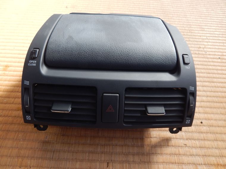 Бардачек Toyota Avensis AZT250 (контрактный) 37550001