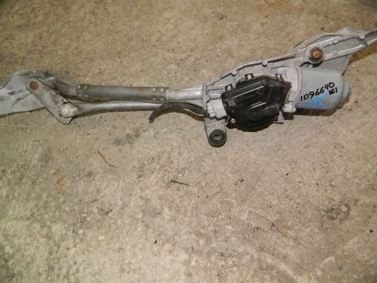Мотор дворников MITSUBISHI OUTLANDER CW5W (Контрактный) 1096640161